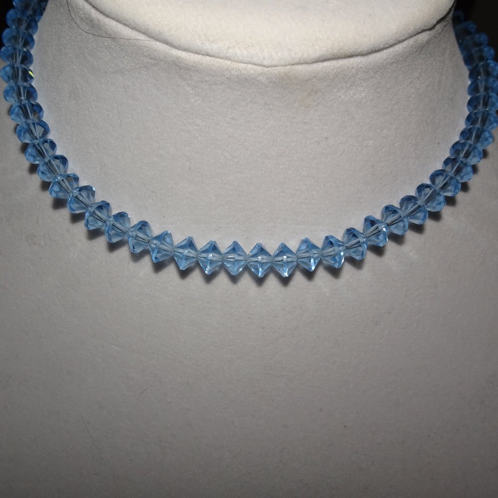 Vintage Laguna Blue Glass Crystal Beaded Choker Necklace 30$